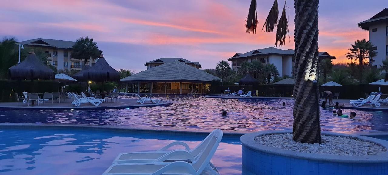 Paraiso Frente Mar!! 04 Pessoas-Pe Na Areia Vg Sun Cumbuco-Hidro, Sauna, Academia, Piscina,Cozinha Completa, Wifi, Parquinho Infantil Kültér fotó
